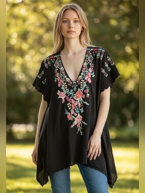 Johnny Was Size Large Black Floral Hinga Embroidered V-Neck Tunic
